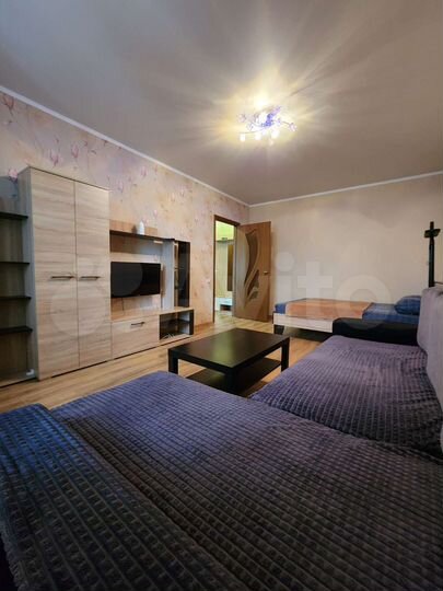 1-к. квартира, 42 м², 8/10 эт.