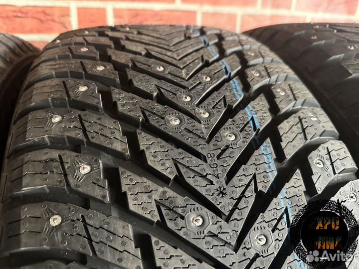 Nokian Tyres Hakkapeliitta 10p SUV 285/45 R22