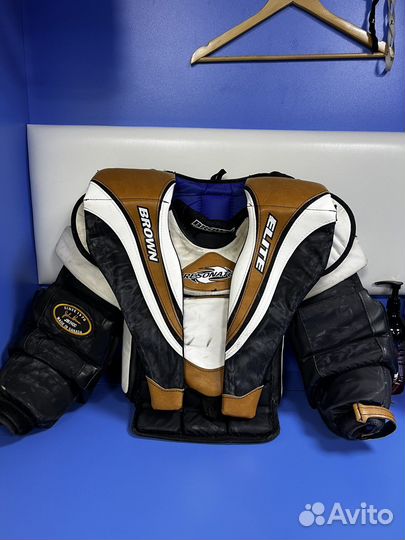 Нагрудник хоккейный вратарский