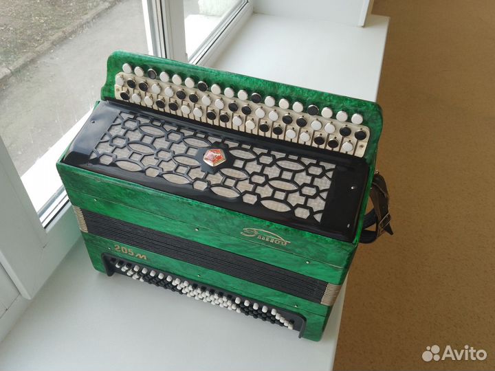 Баян Этюд 205м в отличном состоянии