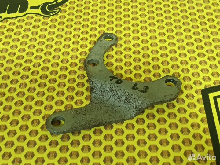 Кронштейн ступицы задний левый Kia Cerato TD G4FC