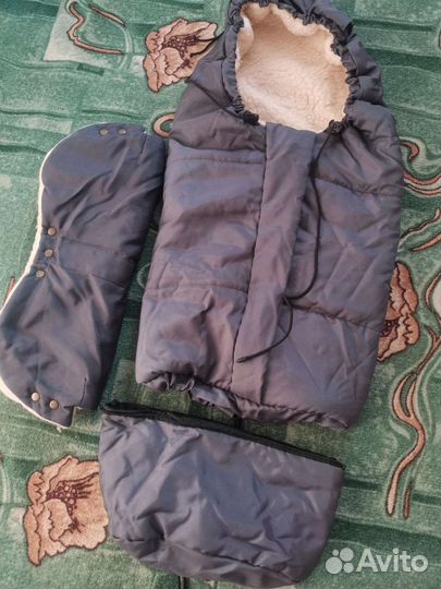 Зимний конверт на овчине с муфтой