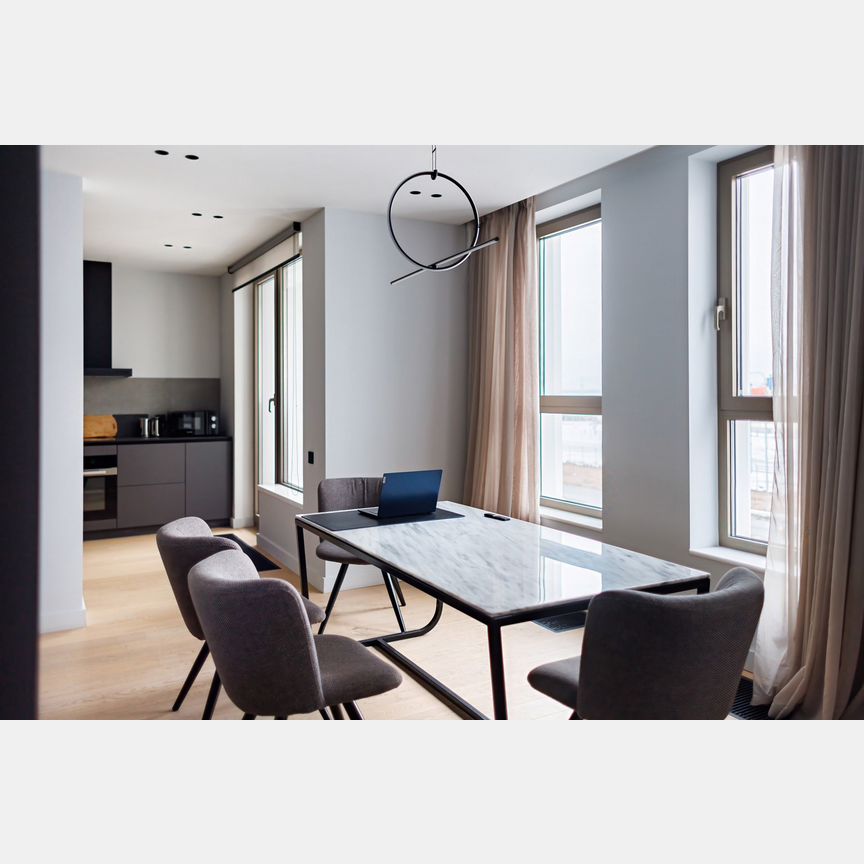 3-к. квартира, 110 м², 3/17 эт.