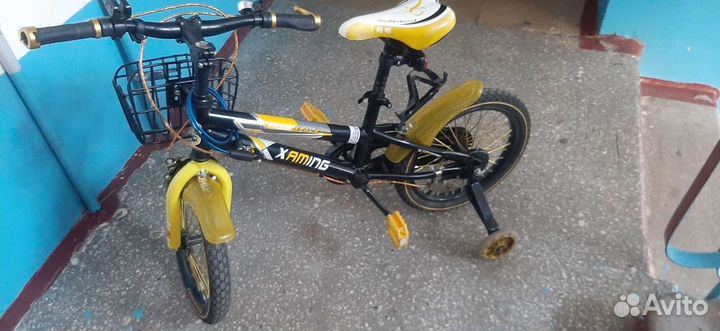 Детский велосипед 16