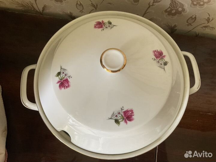 Супница фарфоровая Чехословакия