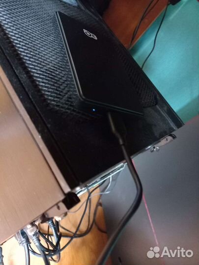 Внешний жесткий диск 750GB