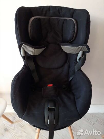 Автокресло поворотное maxi-cosi axiss