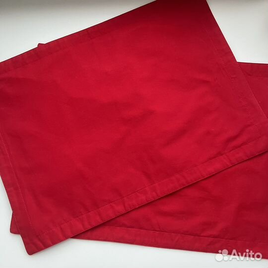 Красные сервировочные салфетки 2 шт