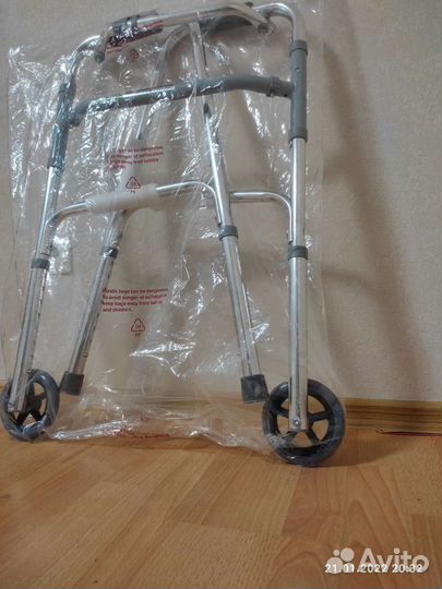 Ходунки для взрослых на колесах