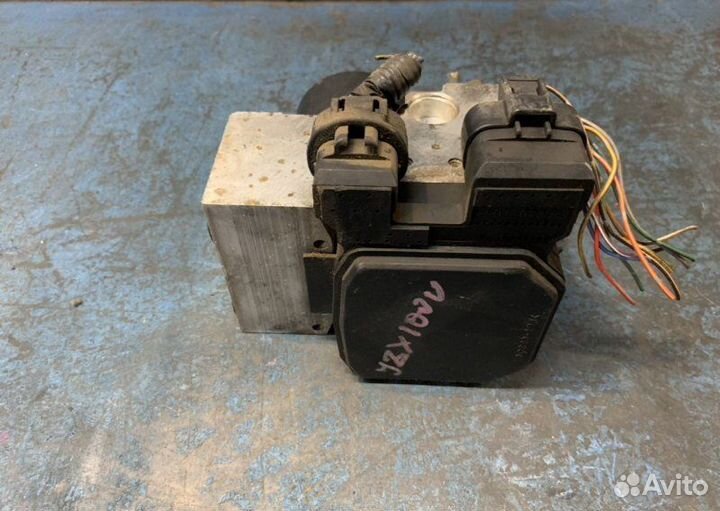 Блок ABS Toyota Chaser X100