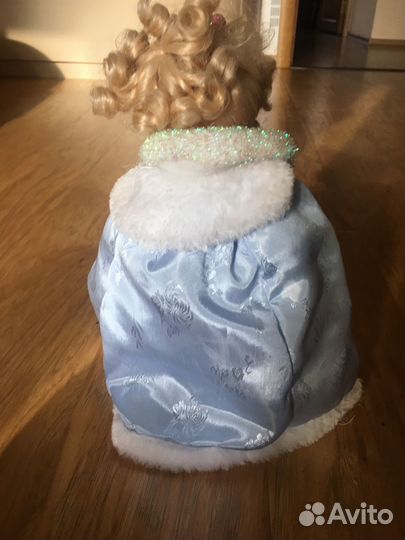 Коллекционная кукла Снегурочка фарфоровая