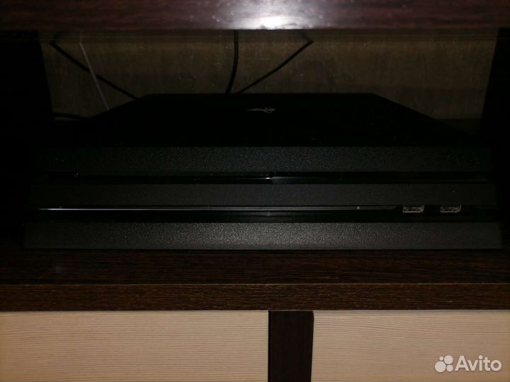 Sony playstation 4 PS4 pro 1tb с играми