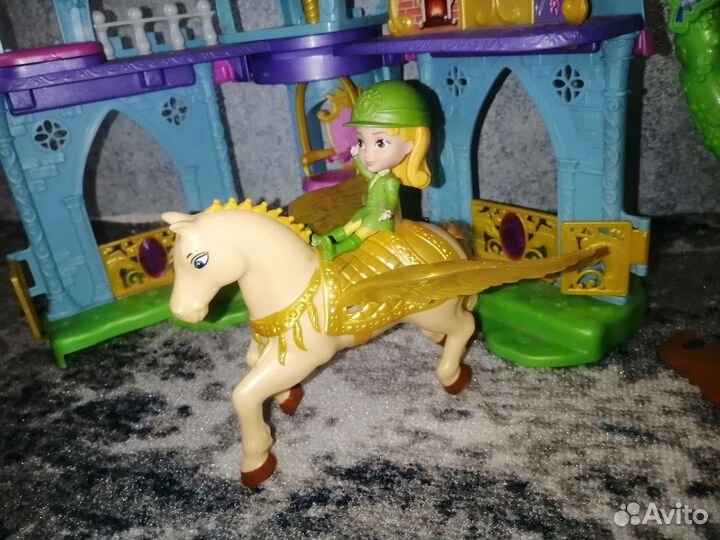 Игрушка Замок с пони