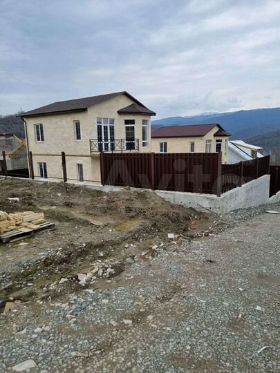 Коттедж 140 м² на участке 5 сот.