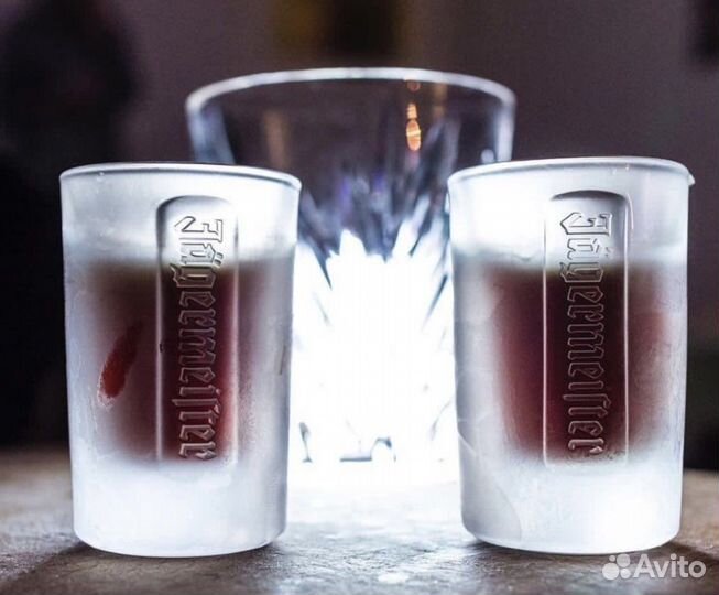 Шоты стопки Jagermeister