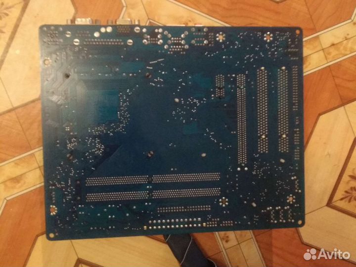 Материнская плата с процессором