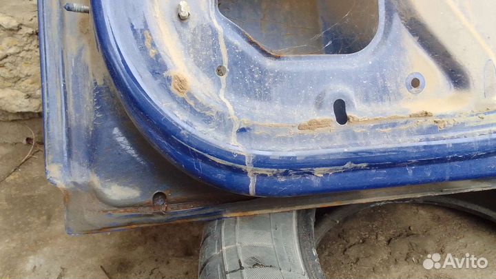 Дверь задняя правая Рено Логан 1