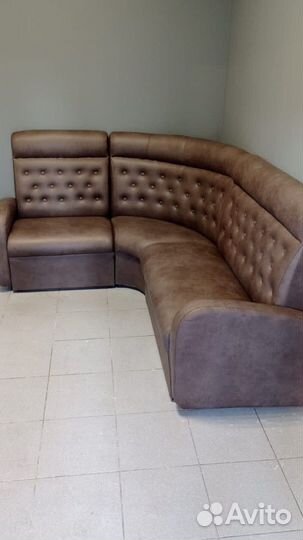 Перетяжка и реставрация мягкой мебели