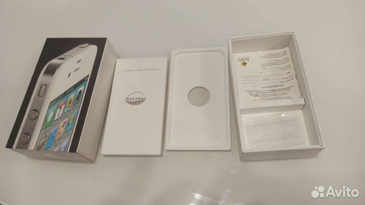 Коробка от iPhone 4