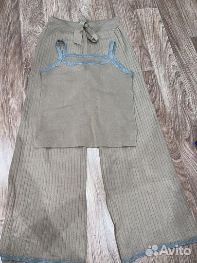 Женские теплые и летние вещи 42 размер