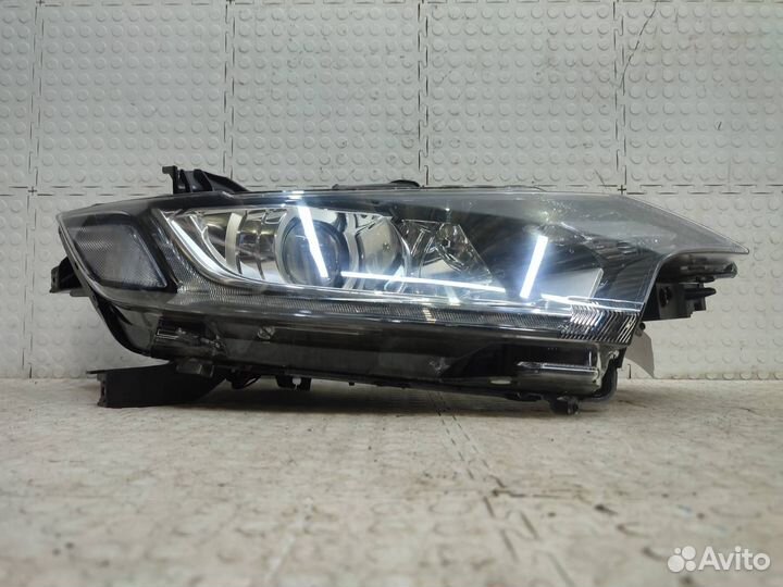Фара правая Mitsubishi Outlander 3 GF 2015