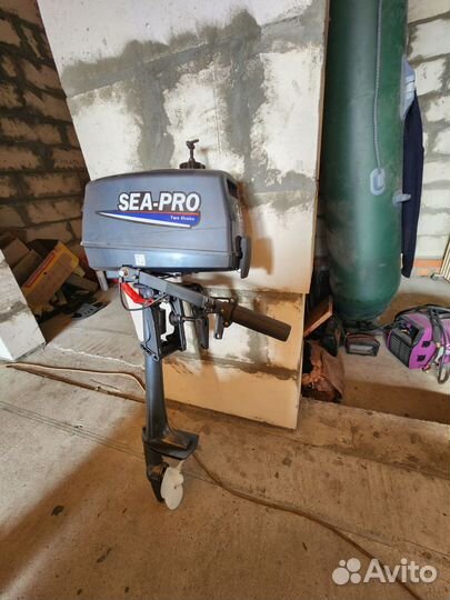 Лодка с мотором