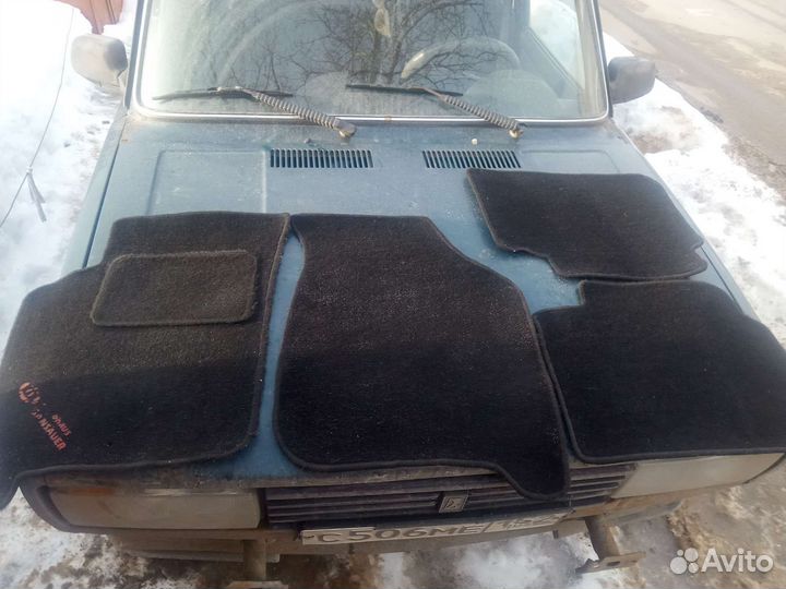 Автомобильные коврики ворсовые