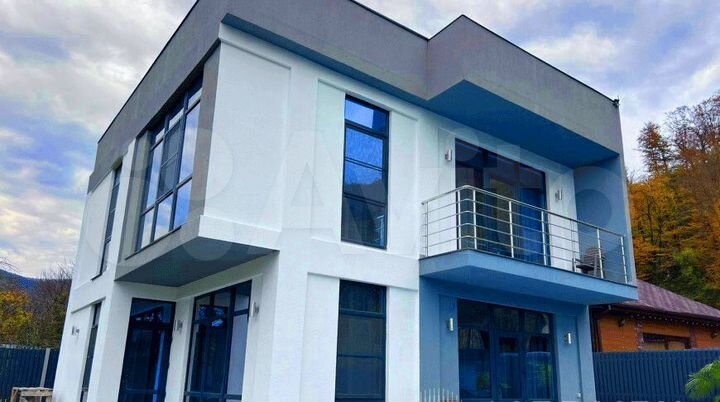 Дом 219 м² на участке 3 сот.