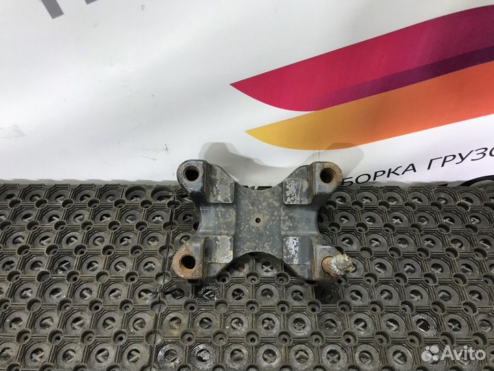 Кронштейн пневморессоры задней