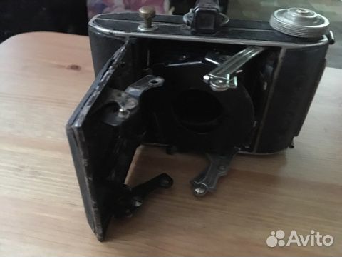 Два старинных фотоаппарата