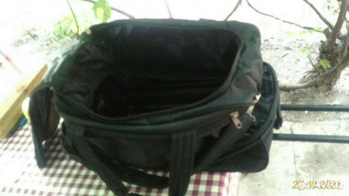 Сумка на колесах