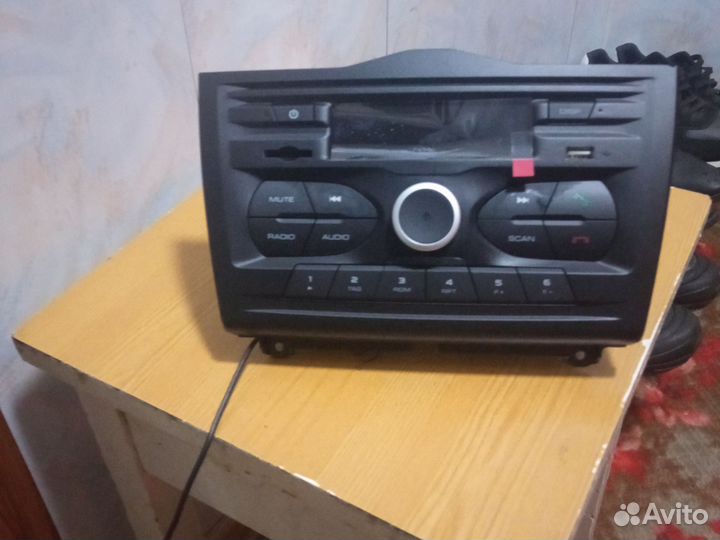 Магнитола. На гранту оригинал