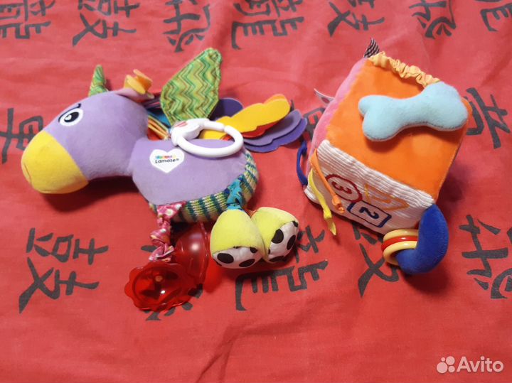 Игрушки для малыша до года развивающие 15 шт