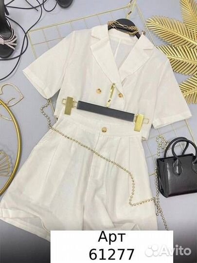 Костюм с шортами