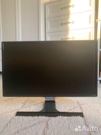 Монитор Samsung S24E390HL