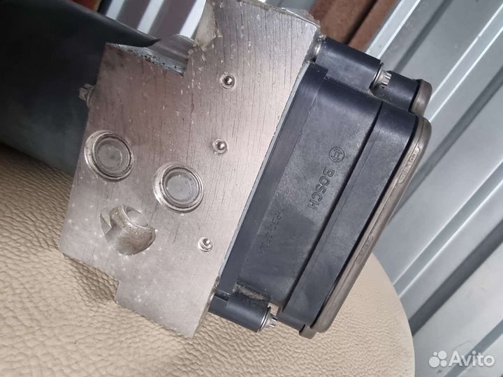 Блок аbs audi Q7 4M Q8 Touareg