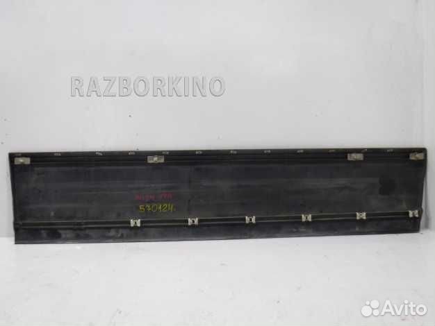 Накладка двери передней левой