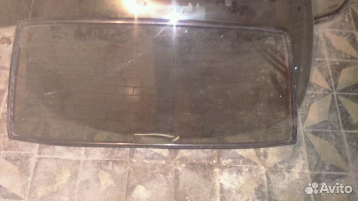 Заднее стекло на ваз 2115