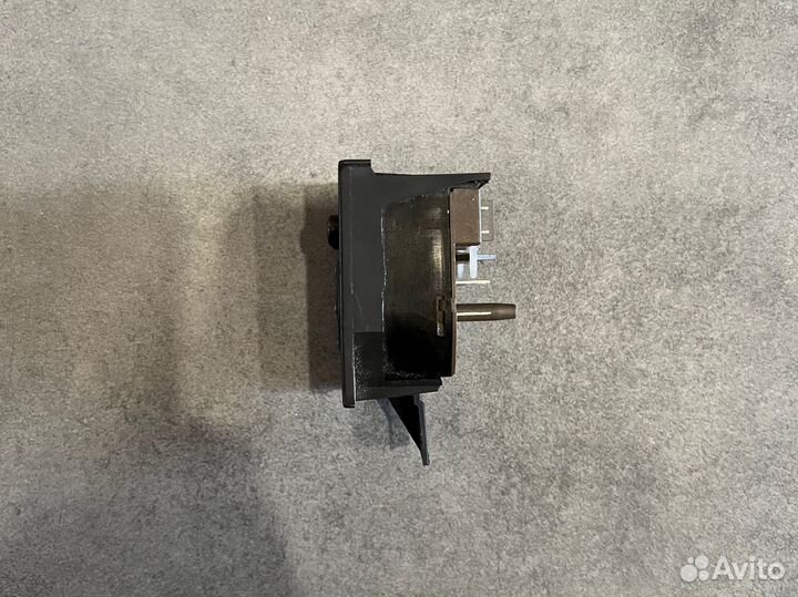 Переключатель регулировки зеркал Audi a6/100 c4