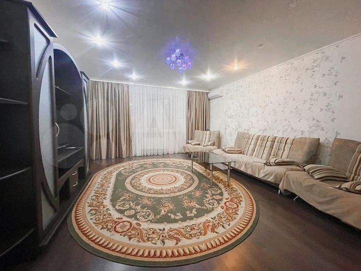 2-к. квартира, 80 м², 2/9 эт.