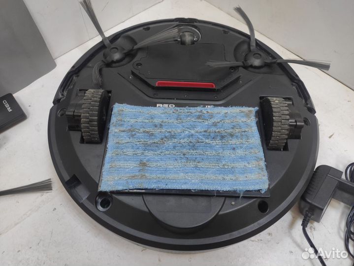 Робот-пылесос RED RV-R56S