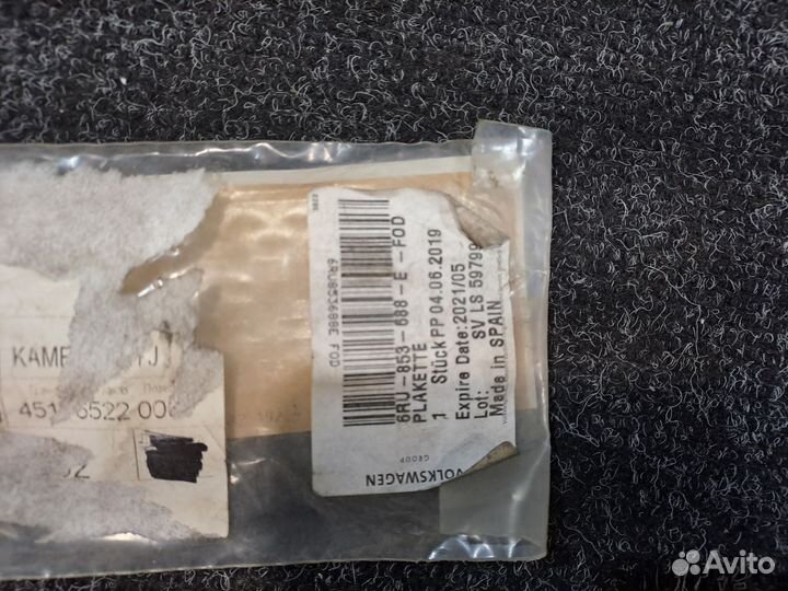 Эмблема на крыло Volkswagen Polo Sedan