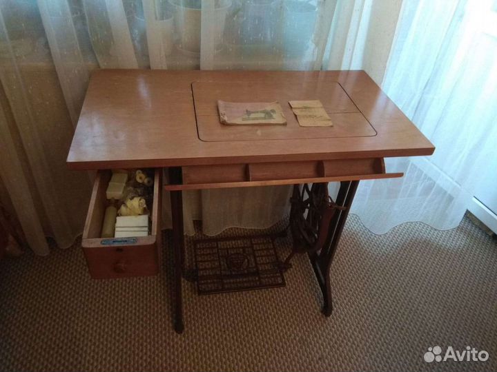 Швейная машина