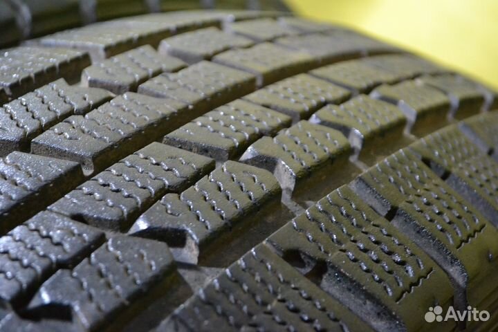 Goodyear Ice Navi Zea II 205/60 R16