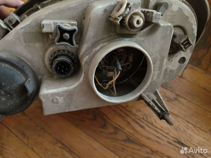 Фара на газ 31105 Волга 31105