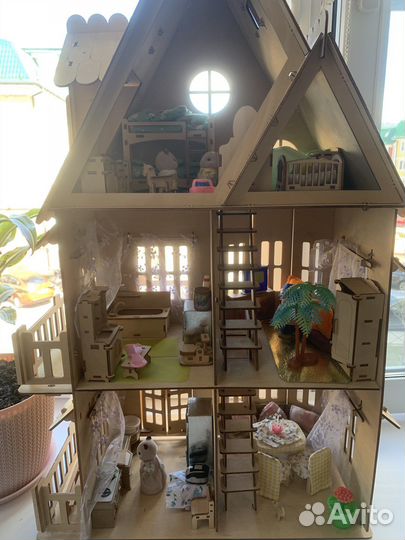Домик кукольный