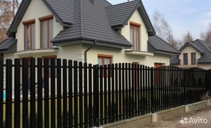 Забор из евроштакетника ,ворота быстро