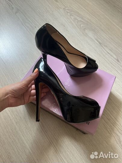 Лабутены туфли женские