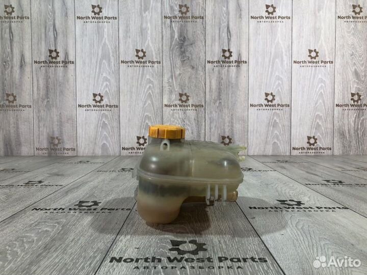 Бачок расширительный Opel Astra H хэтчбек Z16XER