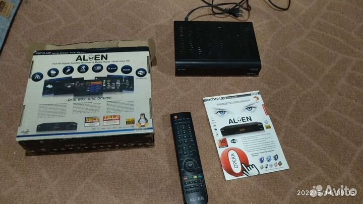 Спутниковый ресивер Alien SHD 8900